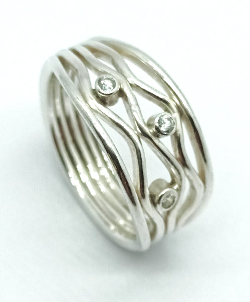 5 Band Wave Ring - silver with sparkling gems